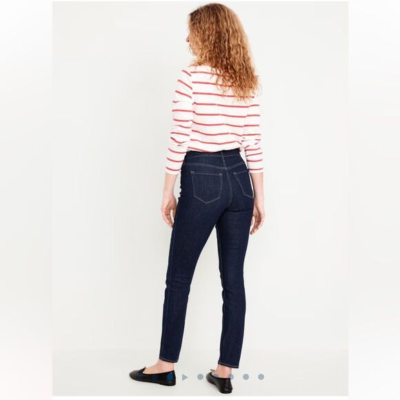 Old Navy Dark Wash High-Waisted Wow Straight Ankle Jeans - Picture 2 of 5